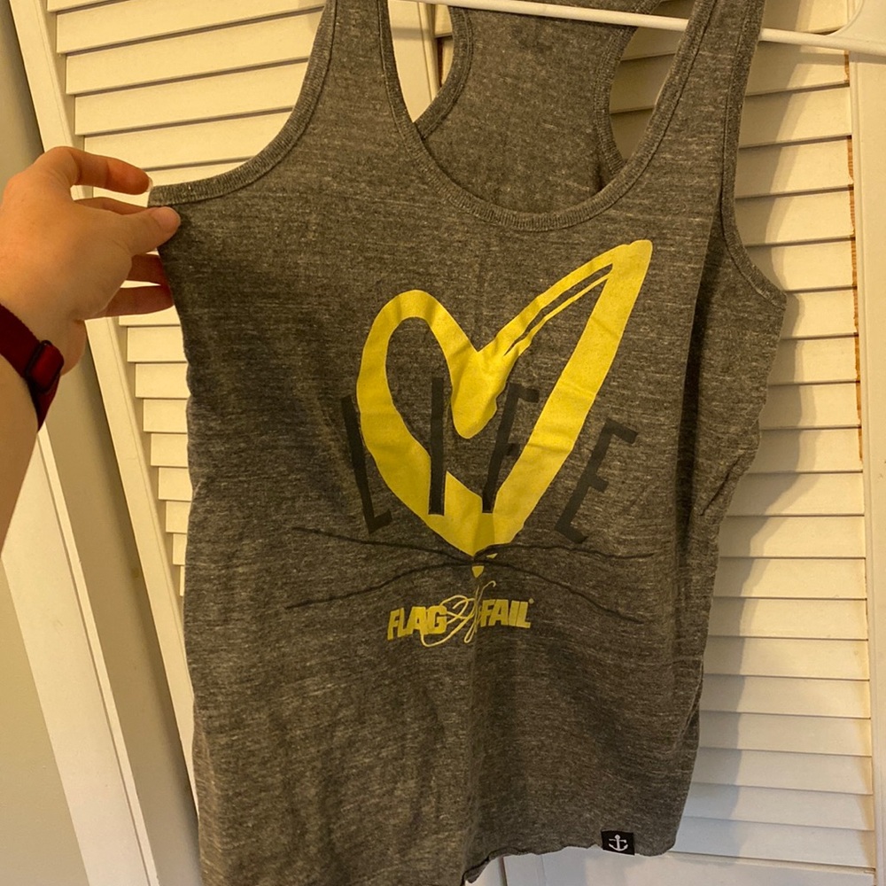 Flag nor Fail tank top - size small